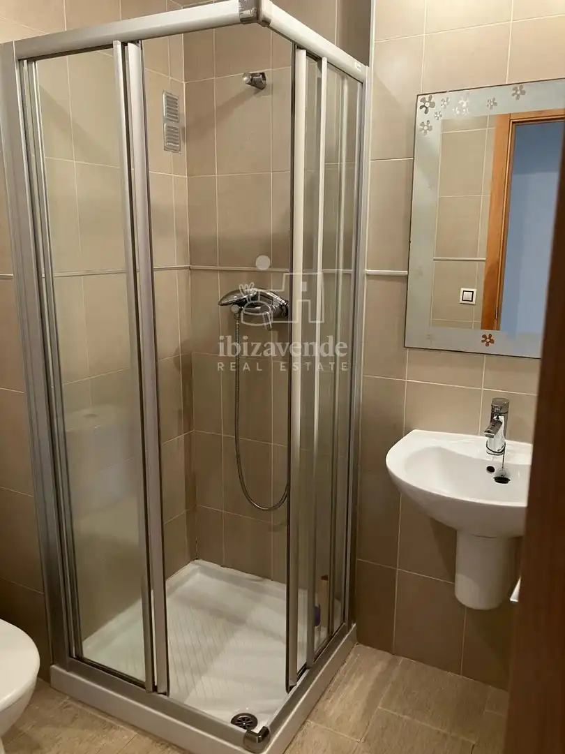Wohnung zur Miete in Carrer Marià Villangomez, Santa Eulària