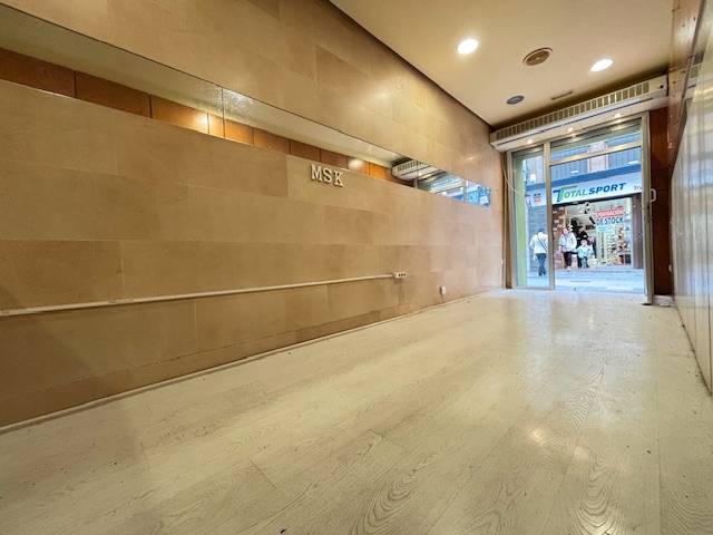 Local comercial en Alquiler en Carrer de Campoamor en Casco Histórico