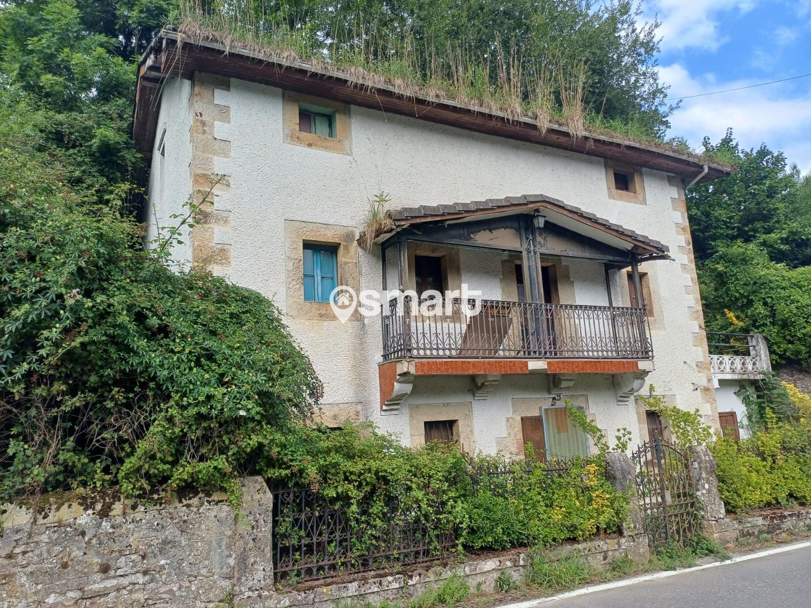 Exterior view of House or chalet for sale in Guriezo