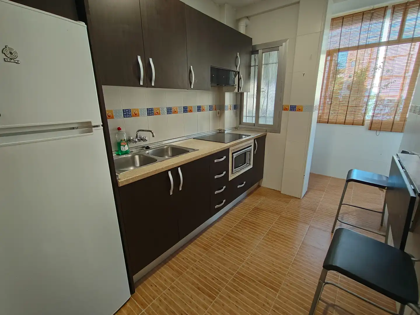 Cocina de Piso de alquiler en Granada con Aire acondicionado, Amueblado y Lavadora