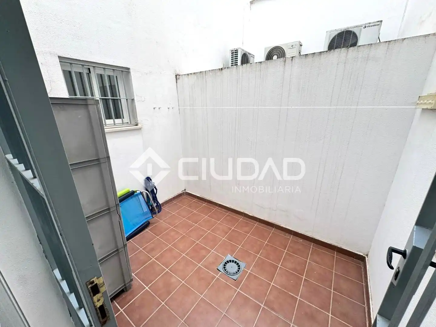 Jardín de Piso en venta en Sanlúcar de Barrameda con Aire acondicionado, Jardín privado y Amueblado
