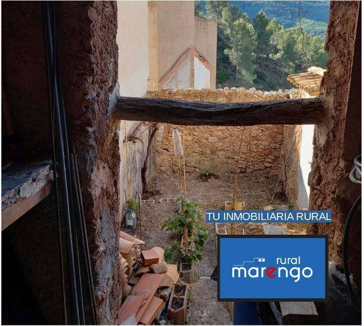 Vista exterior de Casa o xalet en venda en Cirat amb Terrassa i Traster