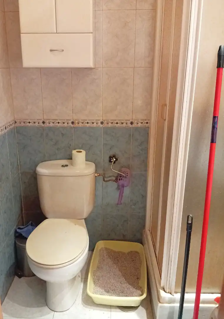Bathroom of Flat for sale in Madrid  with Air Conditioner, Heating and Parquet flooring