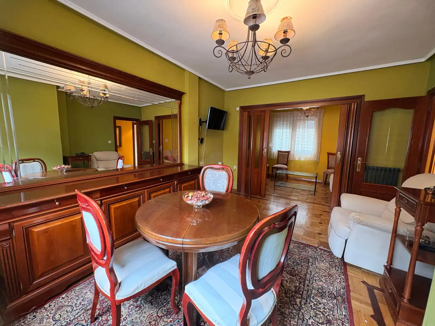 Dining room of Flat for sale in Gijón   with Heating, Parquet flooring and Furnished