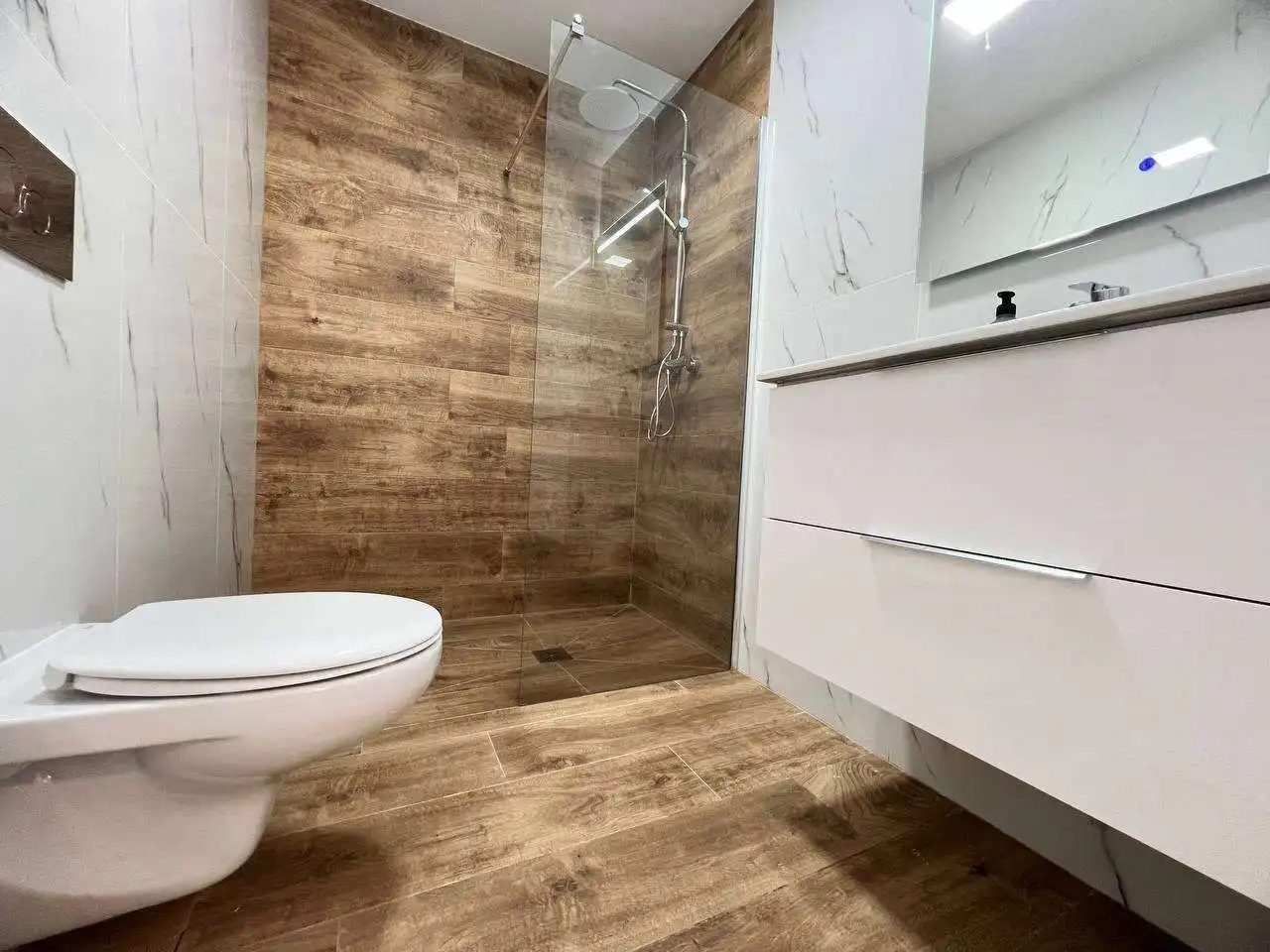 Penthouse with lift for sale in Zona Carrefour - Urbanizaciones, imagen 10