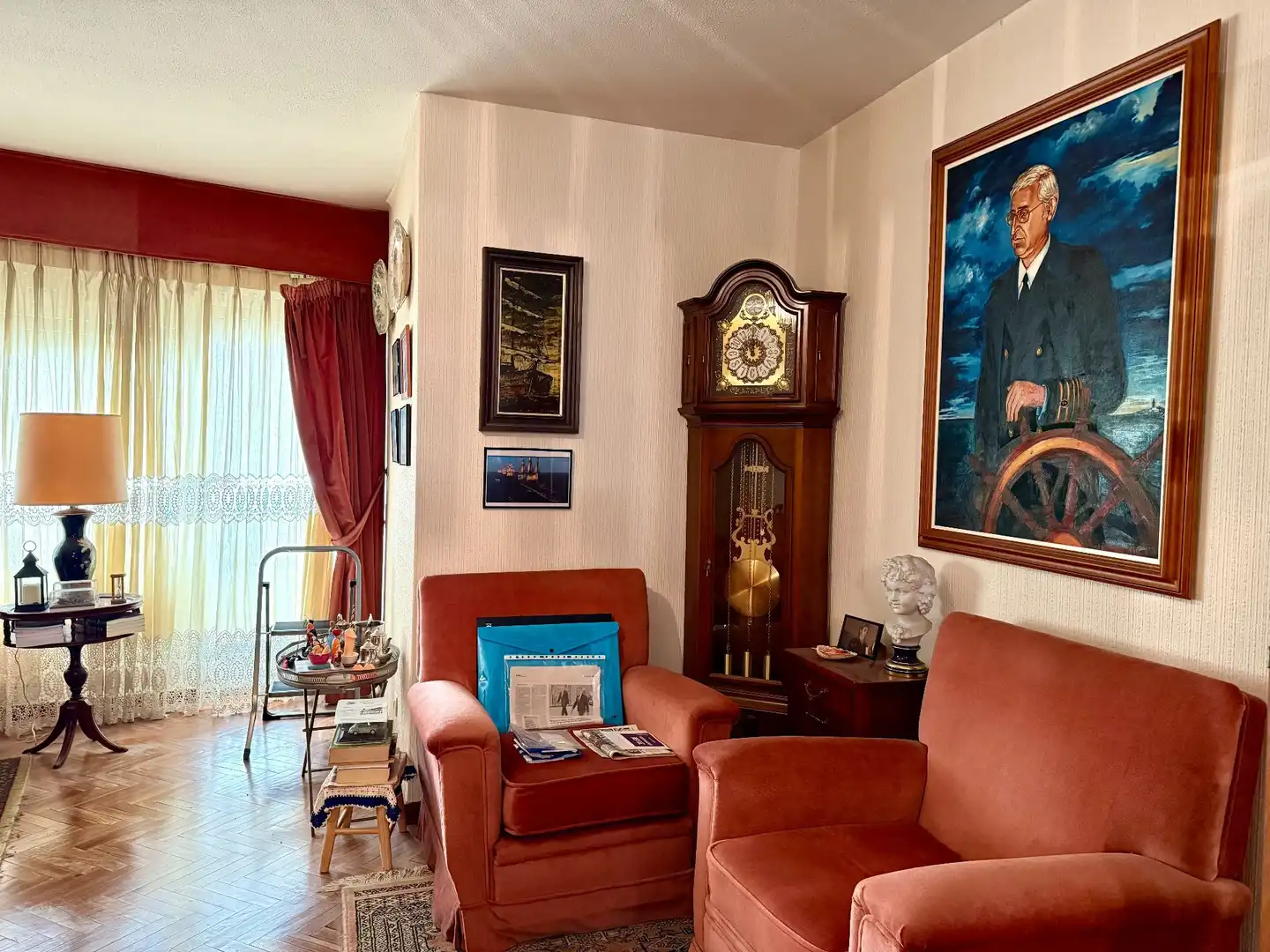 Sala d'estar de Pis en venda en A Coruña Capital  amb Calefacció, Terrassa i Moblat
