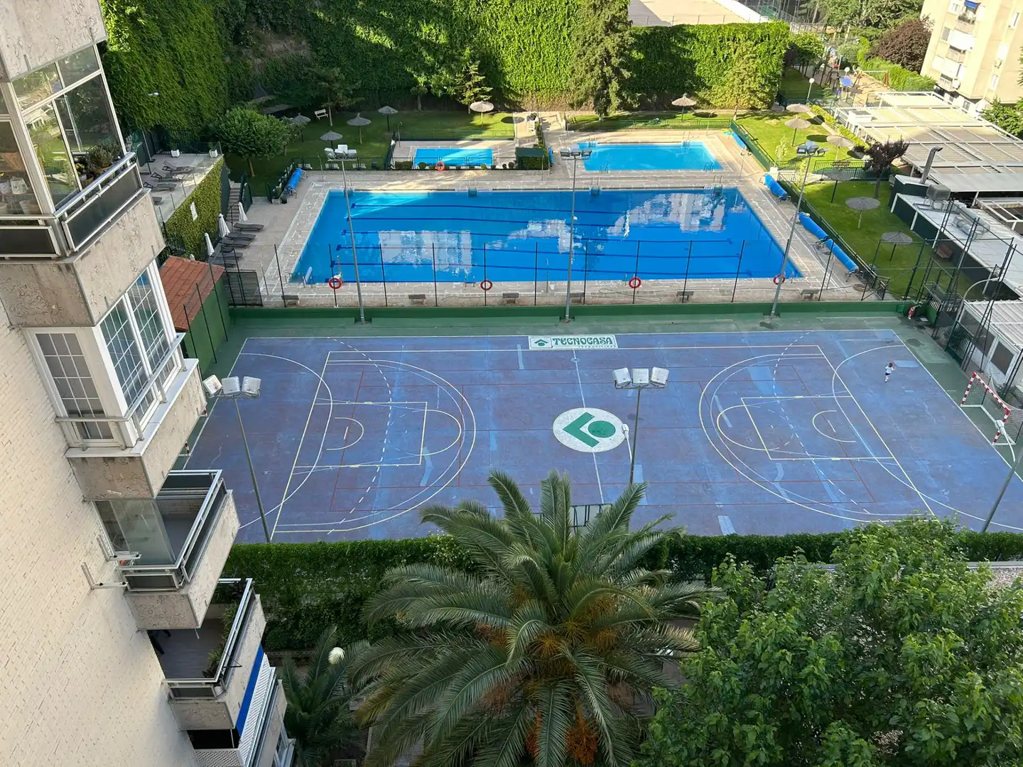 Flat with pool for sale in Avenida del Cardenal Herrera Oria