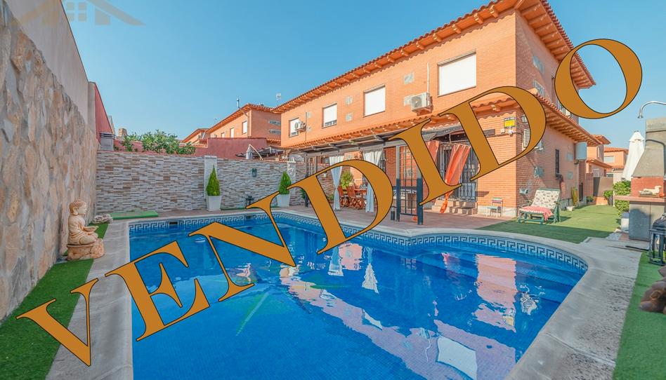 Foto 1 de Casa adosada en venda a Calle Murillo, Ugena, Toledo