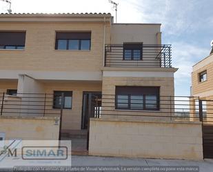 Exterior view of Single-family semi-detached for sale in Noez  with Private garden and Terrace