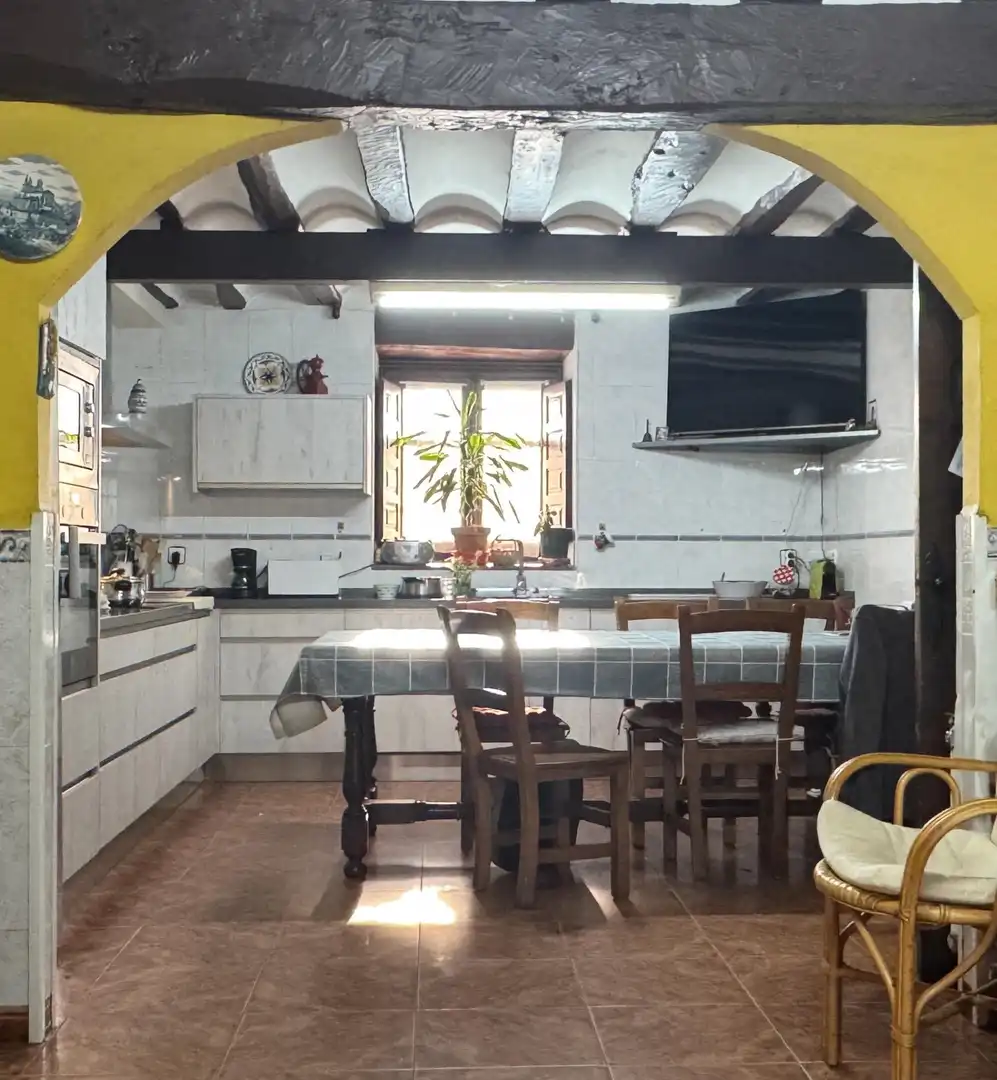 Cocina de Finca rústica en venta en Baños de Rioja con Calefacción, Jardín privado y Terraza