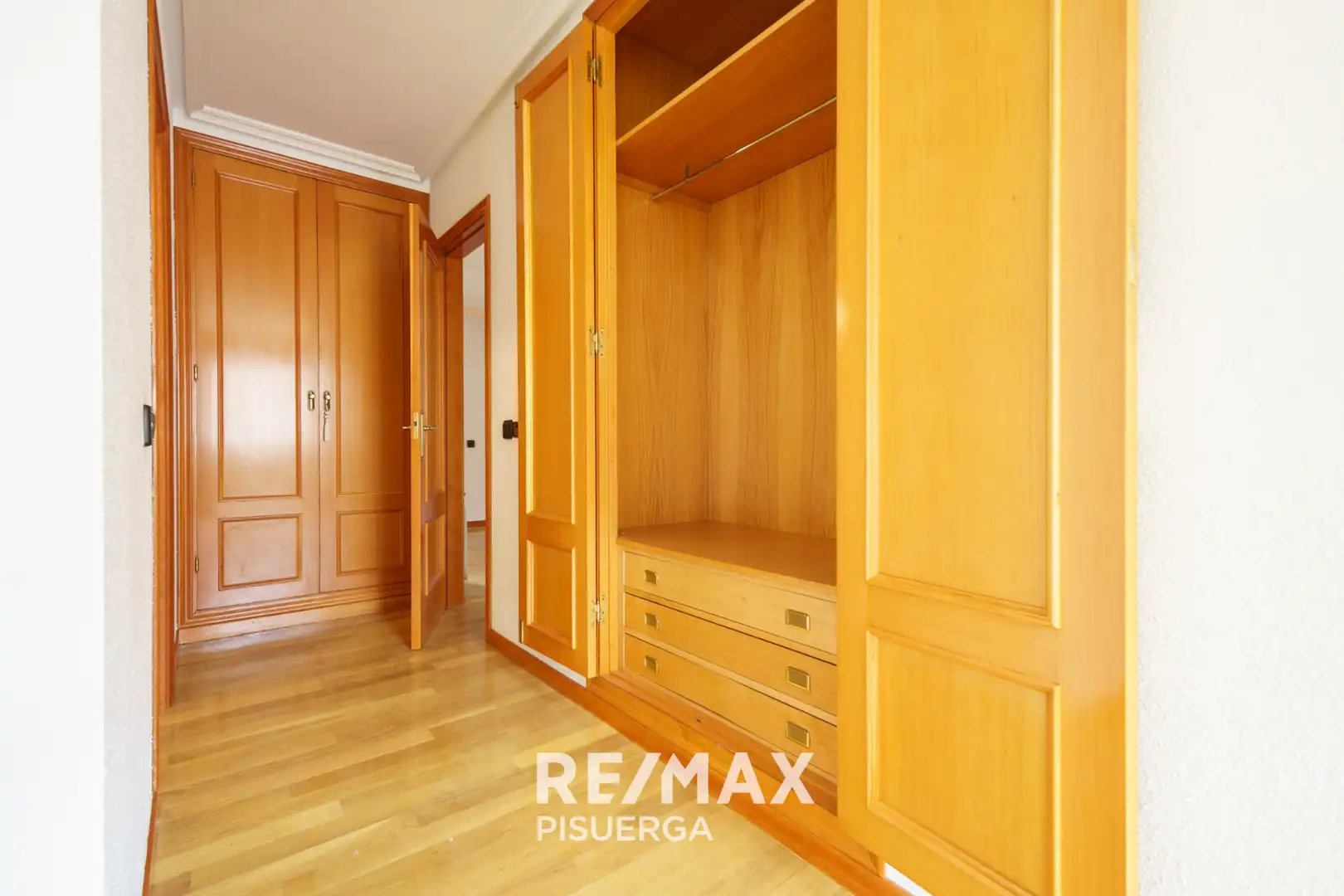 Chalet con jardín en venta en Calle Castilla y León 1, imagen 50