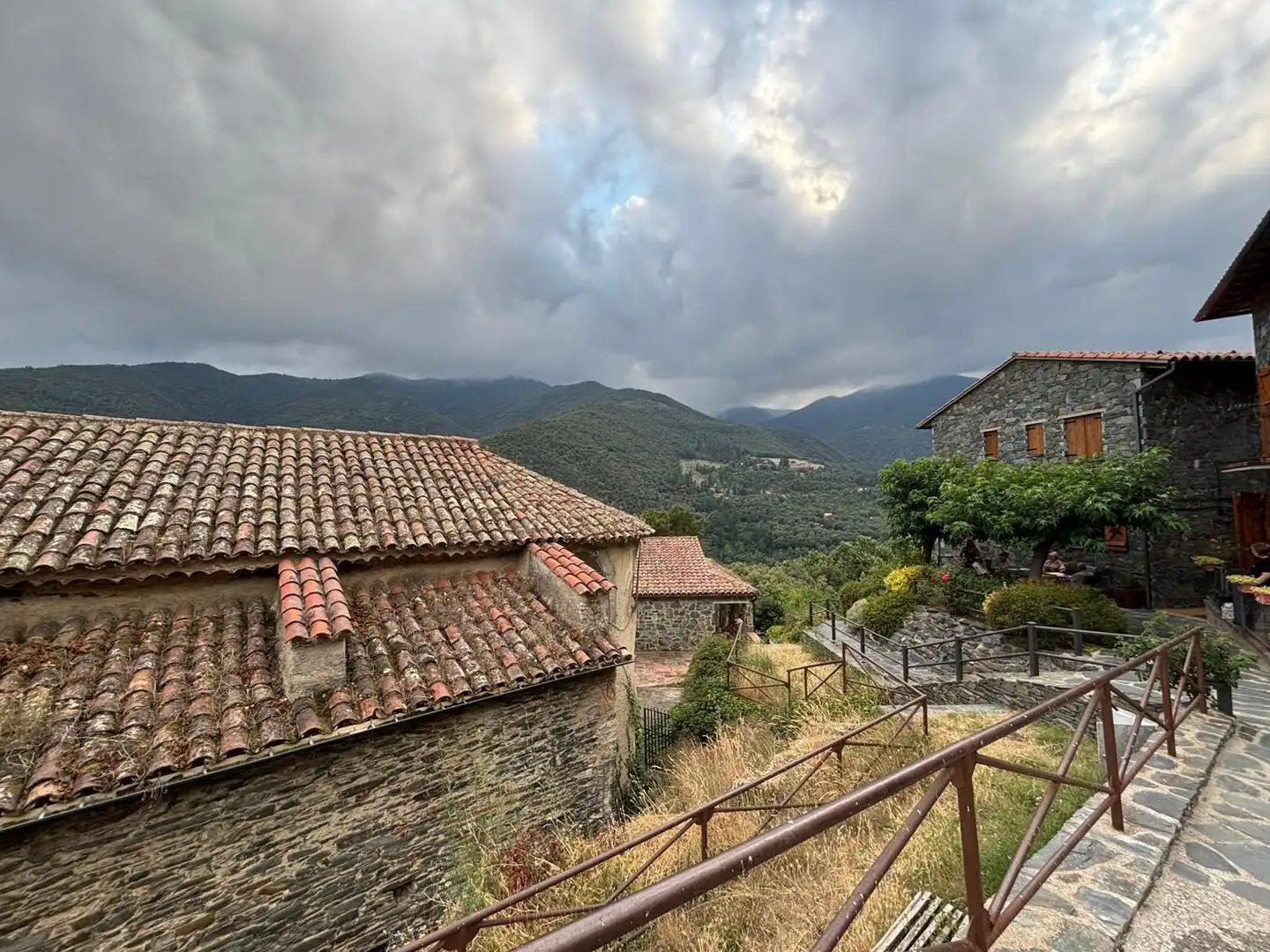 Vista exterior de Casa adosada en venta en Montseny con Calefacción, Terraza y Balcón