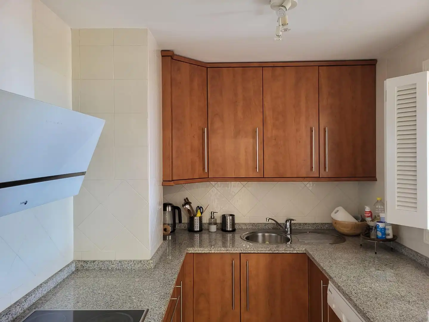 Apartment with pool to rent in Elviria - Cabopino, imagen 8