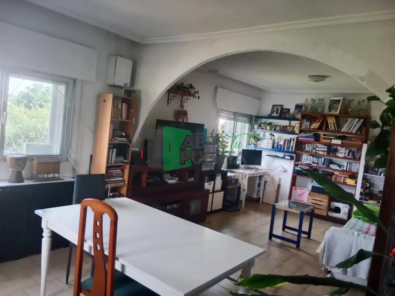 Sala de estar de Casa o chalet en venta en Leiro con Calefacción, Jardín privado y Parquet