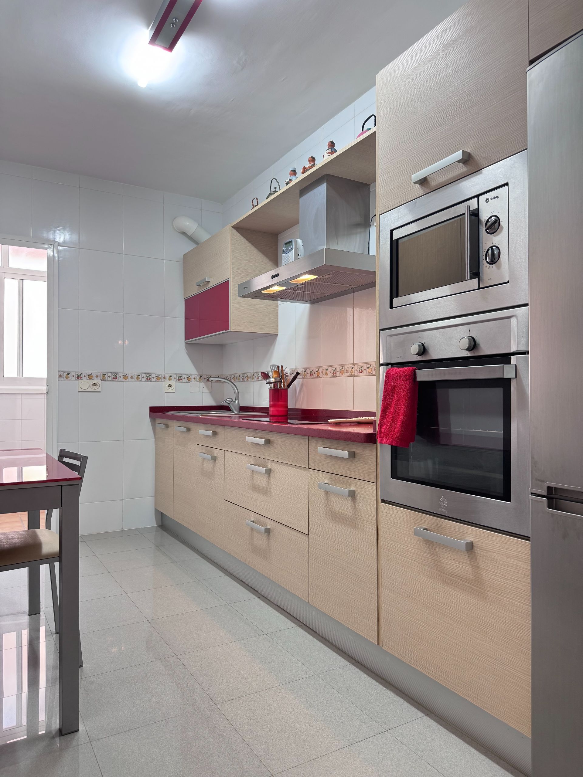 Cuina de Apartament en venda en Roquetas de Mar amb Aire condicionat, Terrassa i Piscina comunitària