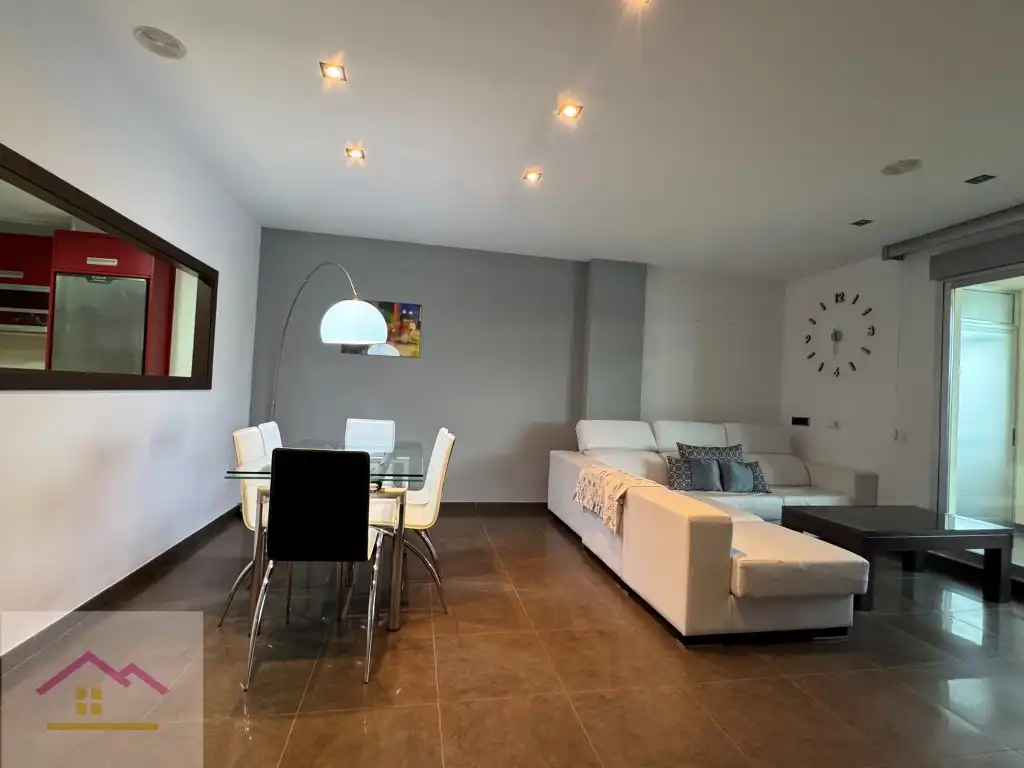 Sala d'estar de Pis en venda en Santa Magdalena de Pulpis amb Aire condicionat, Terrassa i Moblat