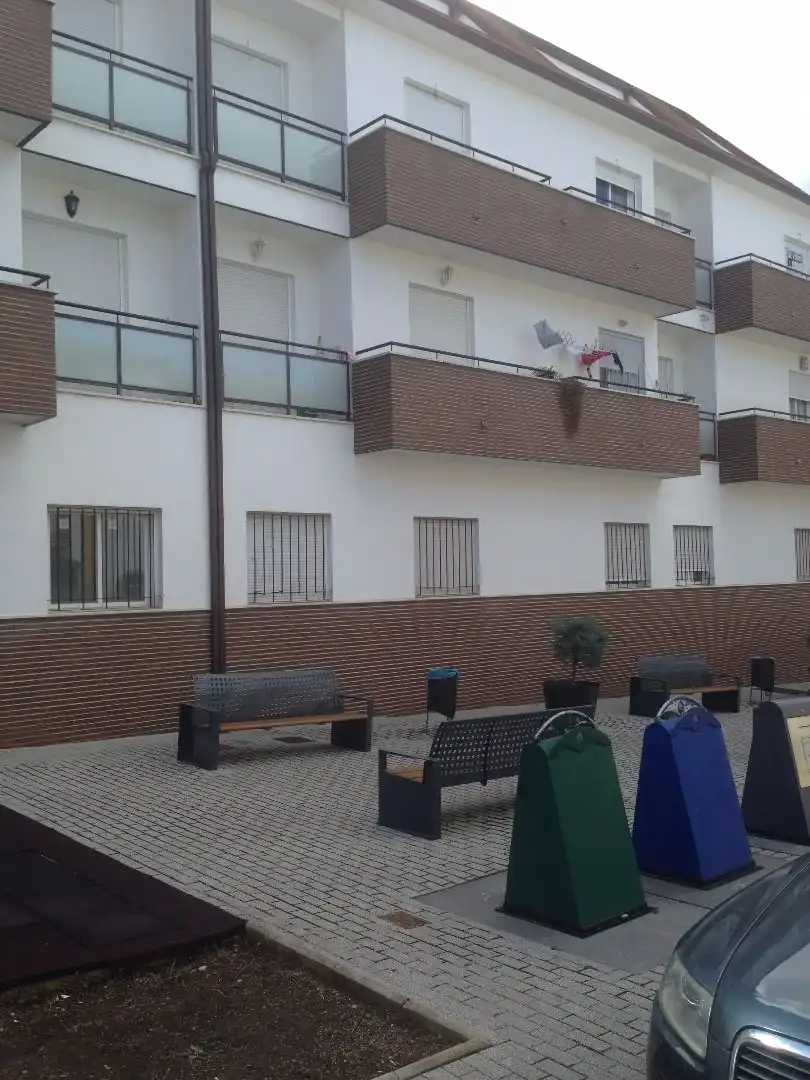 Vista exterior de Piso en venta en Torreperogil