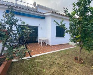 Jardí de Casa adosada en venda en Algeciras amb Jardí privat i Terrassa