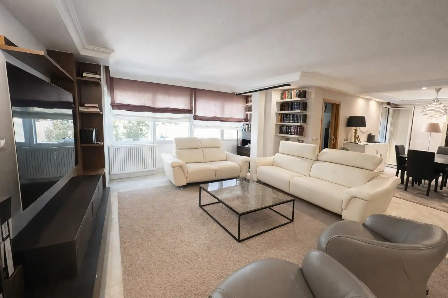 Wohnzimmer von Wohnung zum Verkauf in Madrid mit Klimaanlage, Heizung und Privatgarten