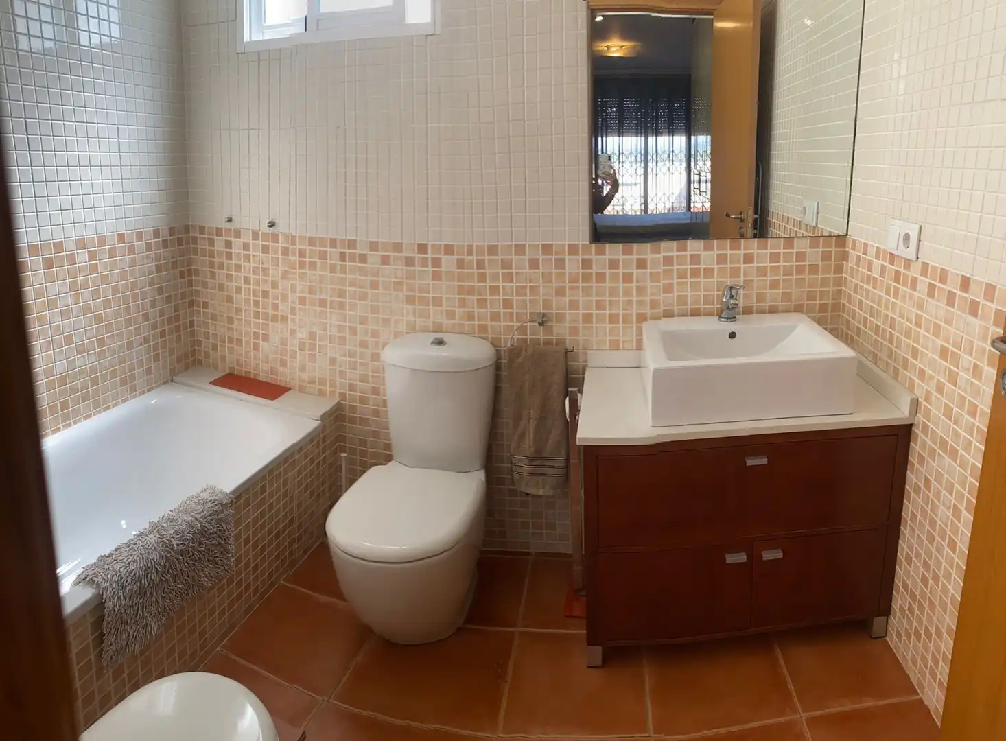 Badezimmer von Wohnung zur Miete in Albal mit Klimaanlage, Terrasse und Möbliert