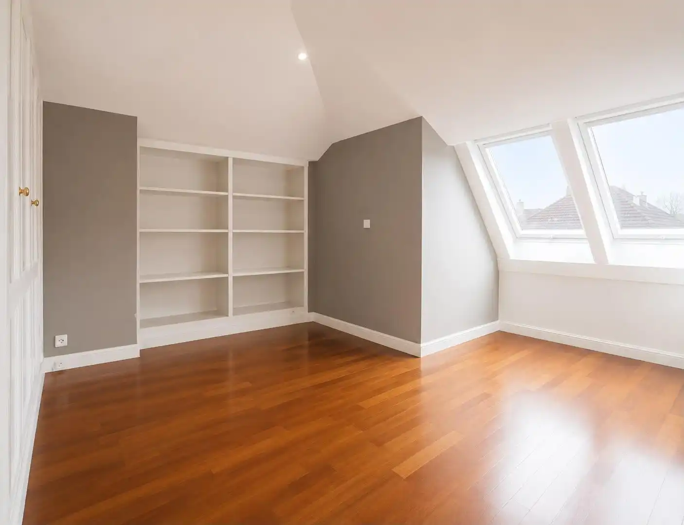 Bedroom of Detached homes for sale in Madrid  with Air Conditioner, Heating and Private garden