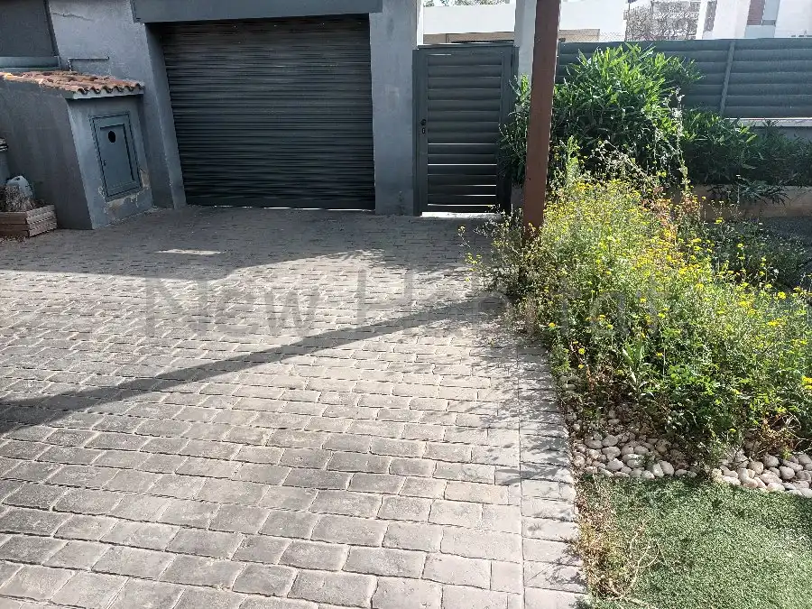 Terraced house with pool for sale in Parque Sensal, imagen 3