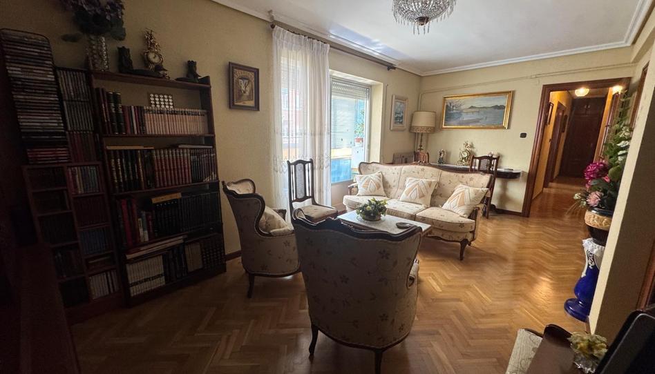 Foto 1 de Apartament en venda a Avenida Segovia, Delicias, Valladolid
