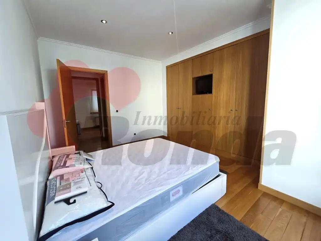 Apartament de lloguer a Rua Doutor Castro, Centro - Recinto Amurallado