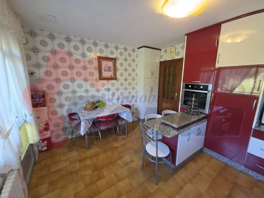 Cocina de Casa o chalet en venta en Lugo con Terraza y Amueblado