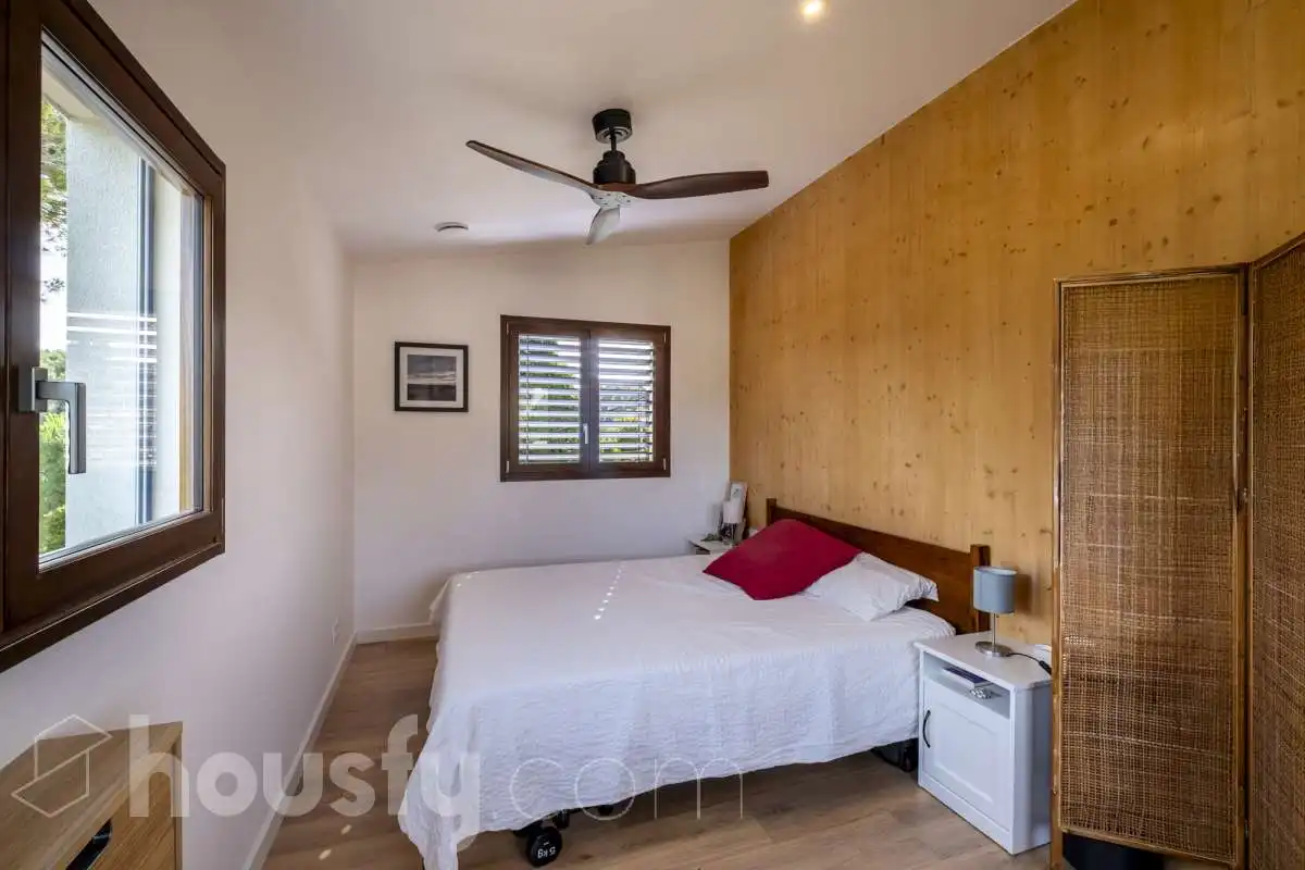 Habitación de Casa o chalet en venta en Sant Cugat del Vallès con Aire acondicionado, Jardín privado y Terraza