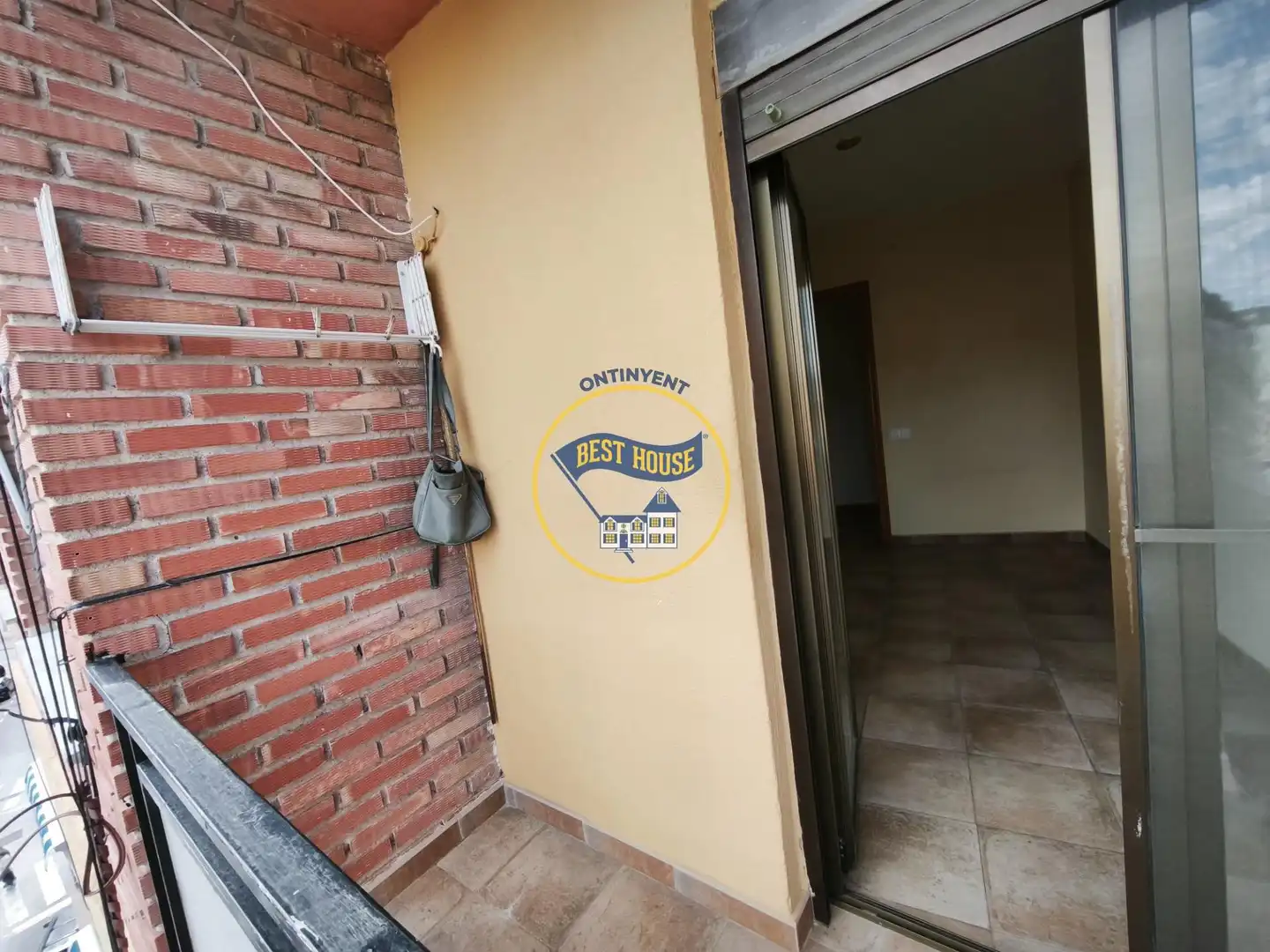 Piso en venta en L'Énova con Trastero