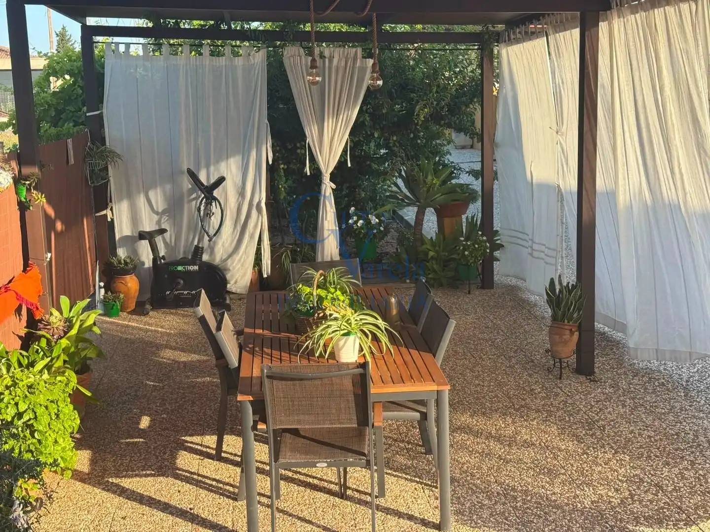 Terrassa de Finca rústica en venda en Dos Hermanas amb Aire condicionat, Calefacció i Jardí privat