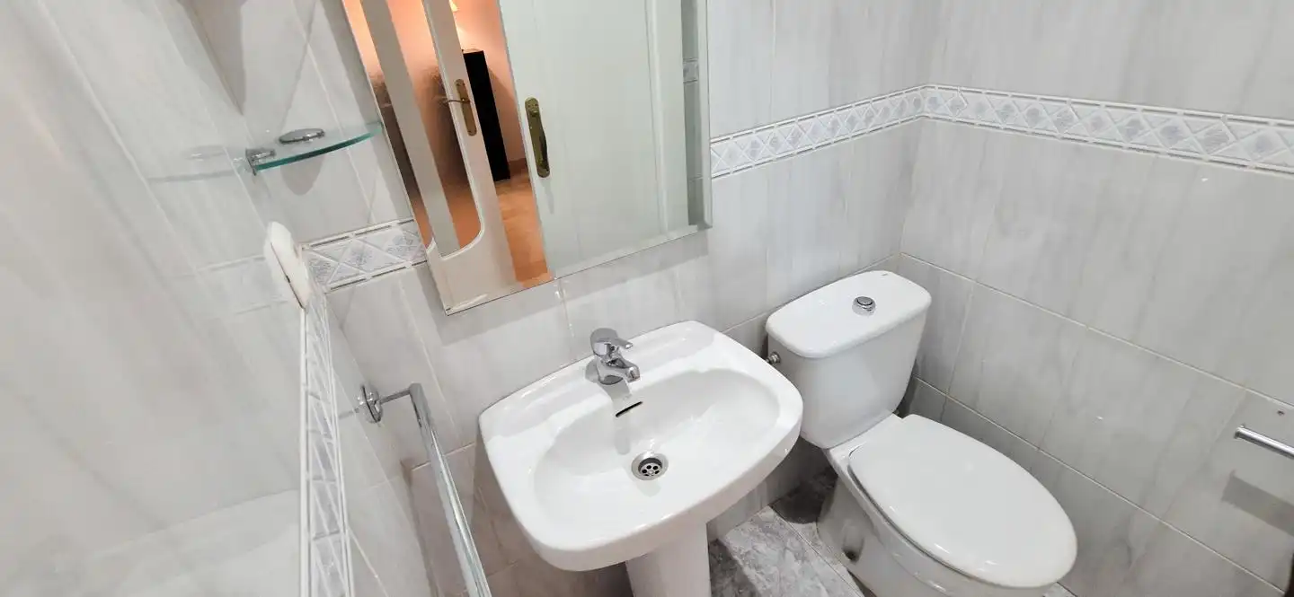 Baño de Casa o chalet en venta en Elche / Elx con Terraza, Trastero y Balcón