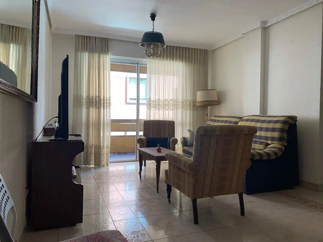 Living room of Flat for rent in Cuenca  with Heating, Terrace and Furnished