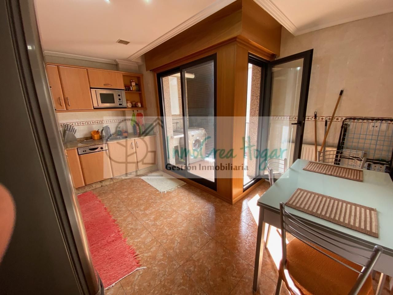 Cocina de Piso en venta en Salceda de Caselas con Calefacción, Terraza y Amueblado