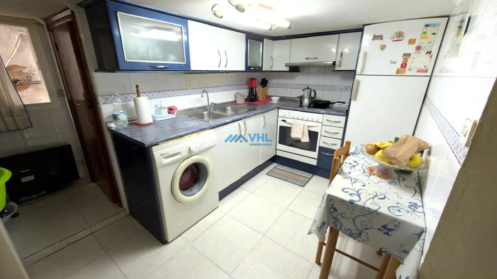 Cocina de Piso en venta en Castro-Urdiales con Calefacción, Trastero y Amueblado