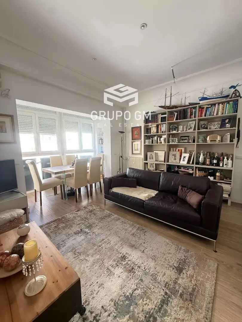 Living room of Flat for sale in Madrid  with Air Conditioner and Heating