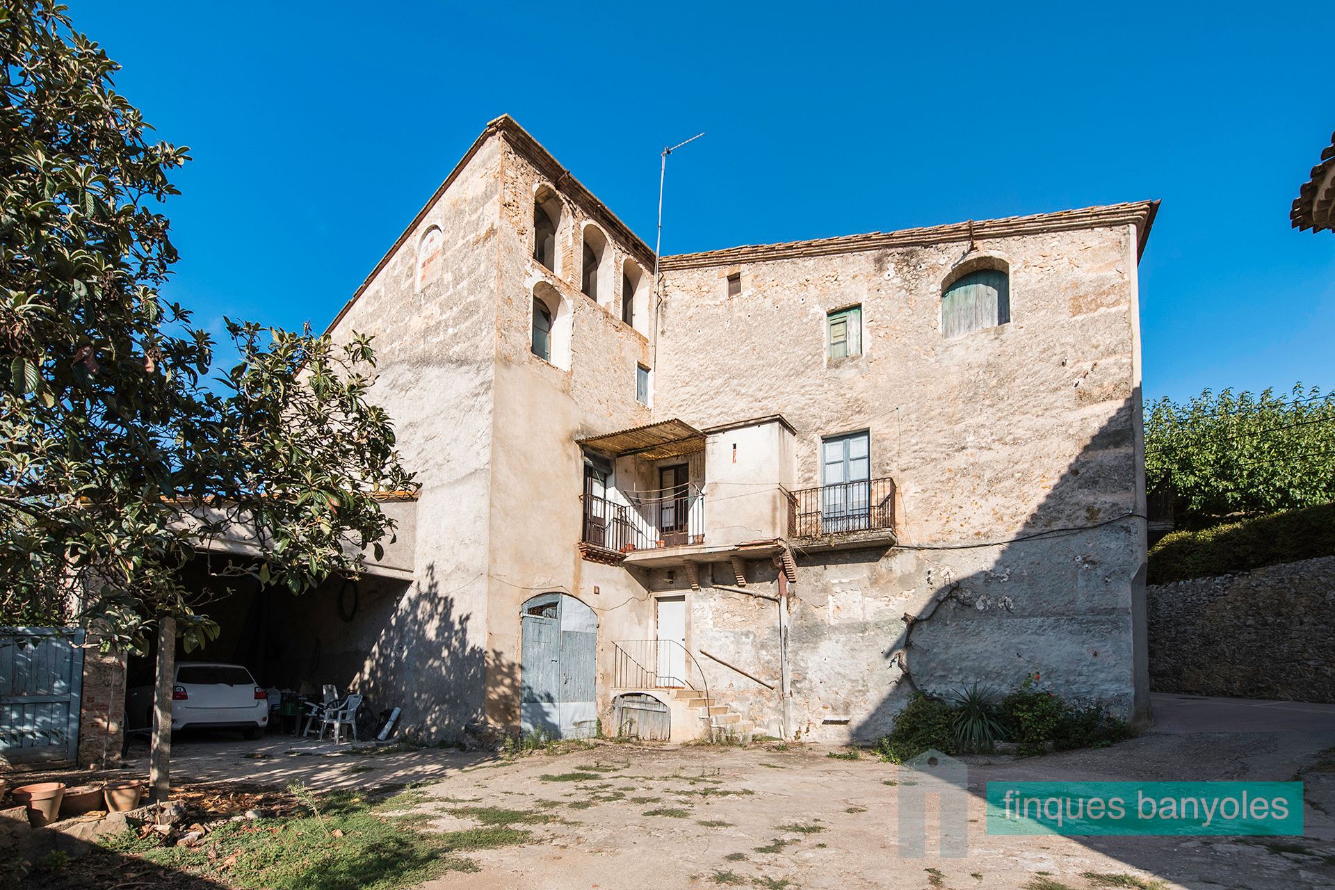 Exterior view of Country house for sale in Serinyà