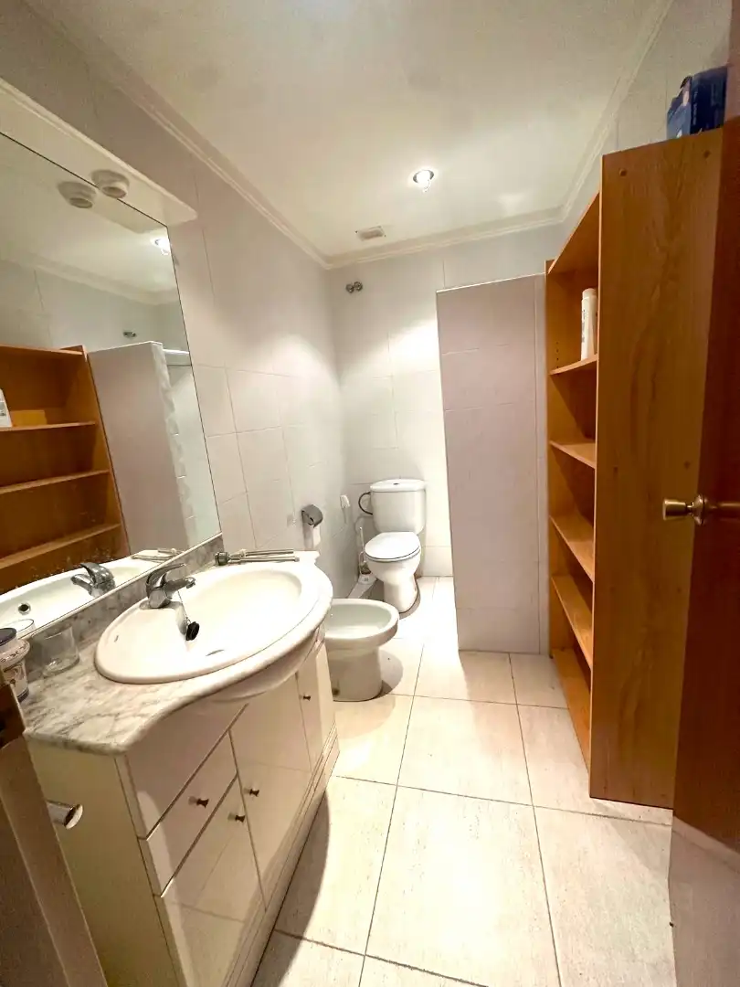Baño de Casa adosada en venta en Botarell con Jardín privado, Parquet y Amueblado