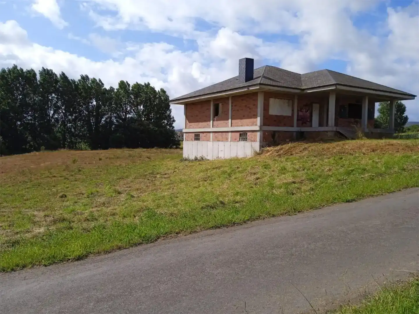 Country house zum Verkauf in Coristanco
