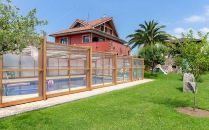 Swimming pool of House or chalet for sale in Oviedo 