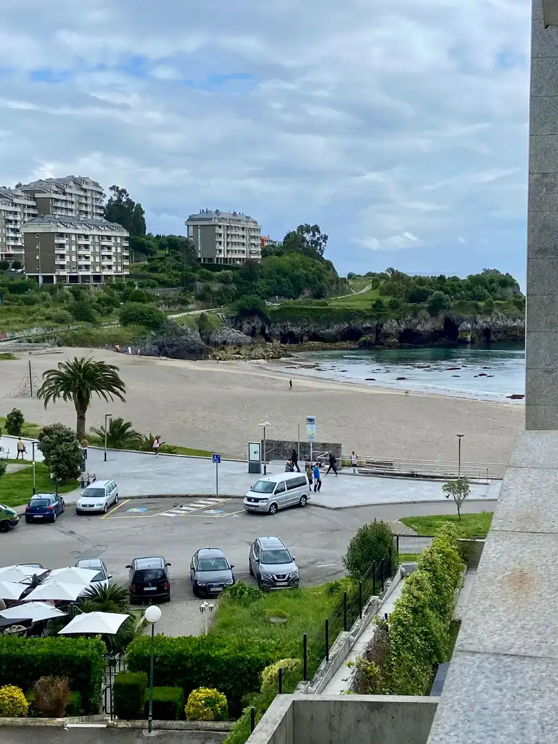 Vista exterior de Piso de alquiler en Castro-Urdiales con Calefacción, Terraza y Amueblado