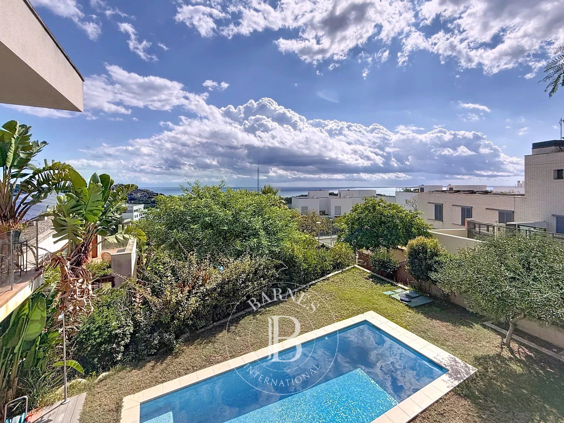 Jardí de Casa o xalet en venda en Mataró amb Aire condicionat, Calefacció i Jardí privat