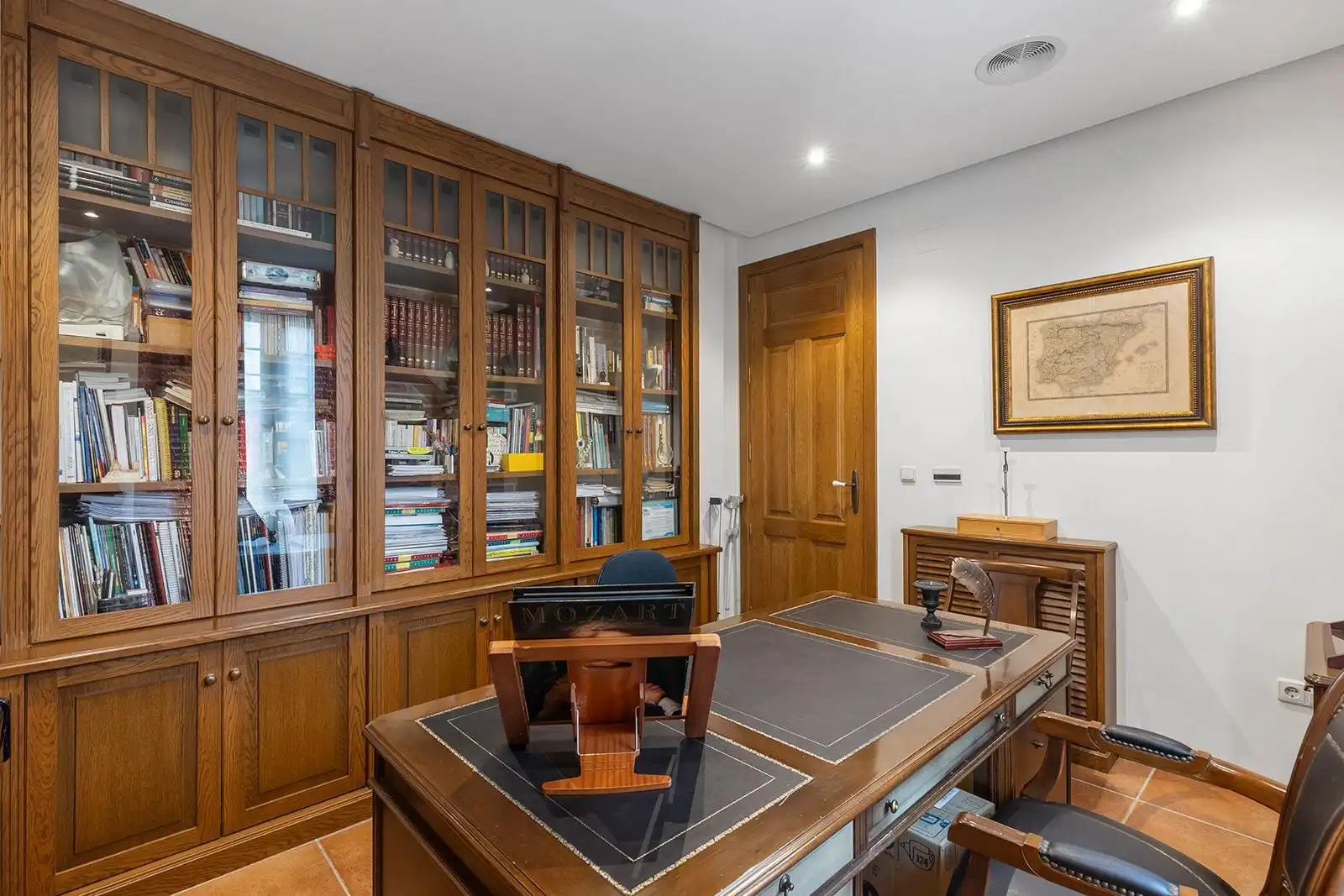 Chalet con terraza en venta en Calle MAR NEGRO, imagen 37