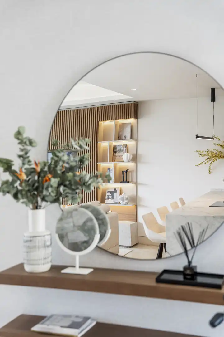 Sala de estar de Planta baja en venta en Marbella con Aire acondicionado, Jardín privado y Terraza