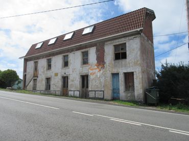 Casa amb jardí en venda a Valdoviño