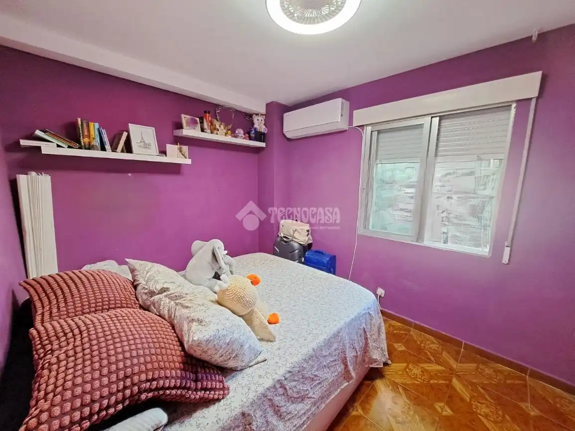 Habitación de Piso en venta en Parla con Aire acondicionado