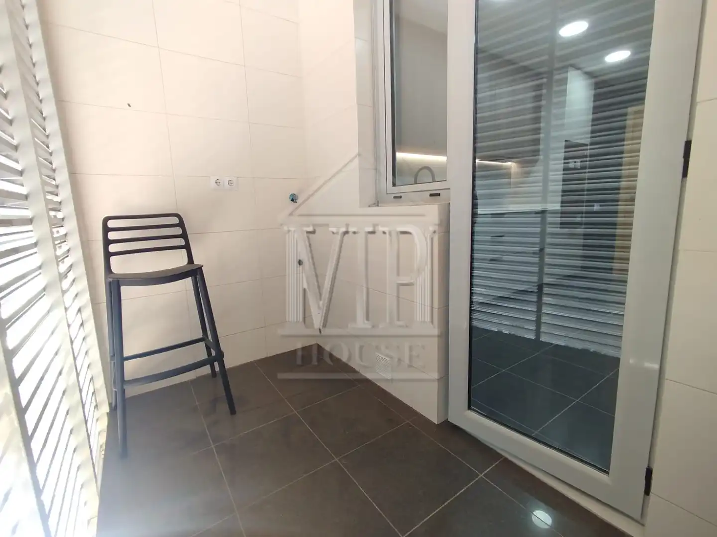 Balcony of Flat for sale in Badalona  with Air Conditioner, Heating and Furnished