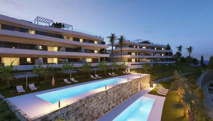 Apartment with terrace for sale in Estepona Pueblo