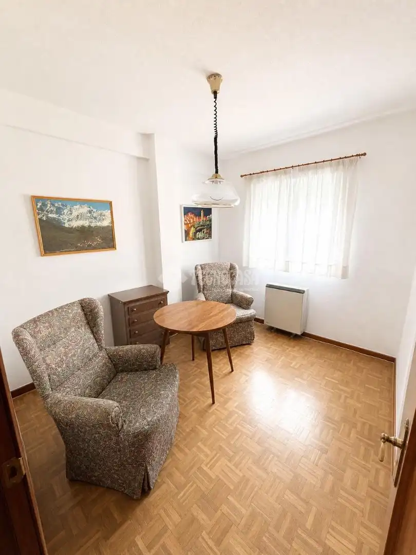 Living room of Flat for sale in Madrid  with Air Conditioner, Heating and Balcony